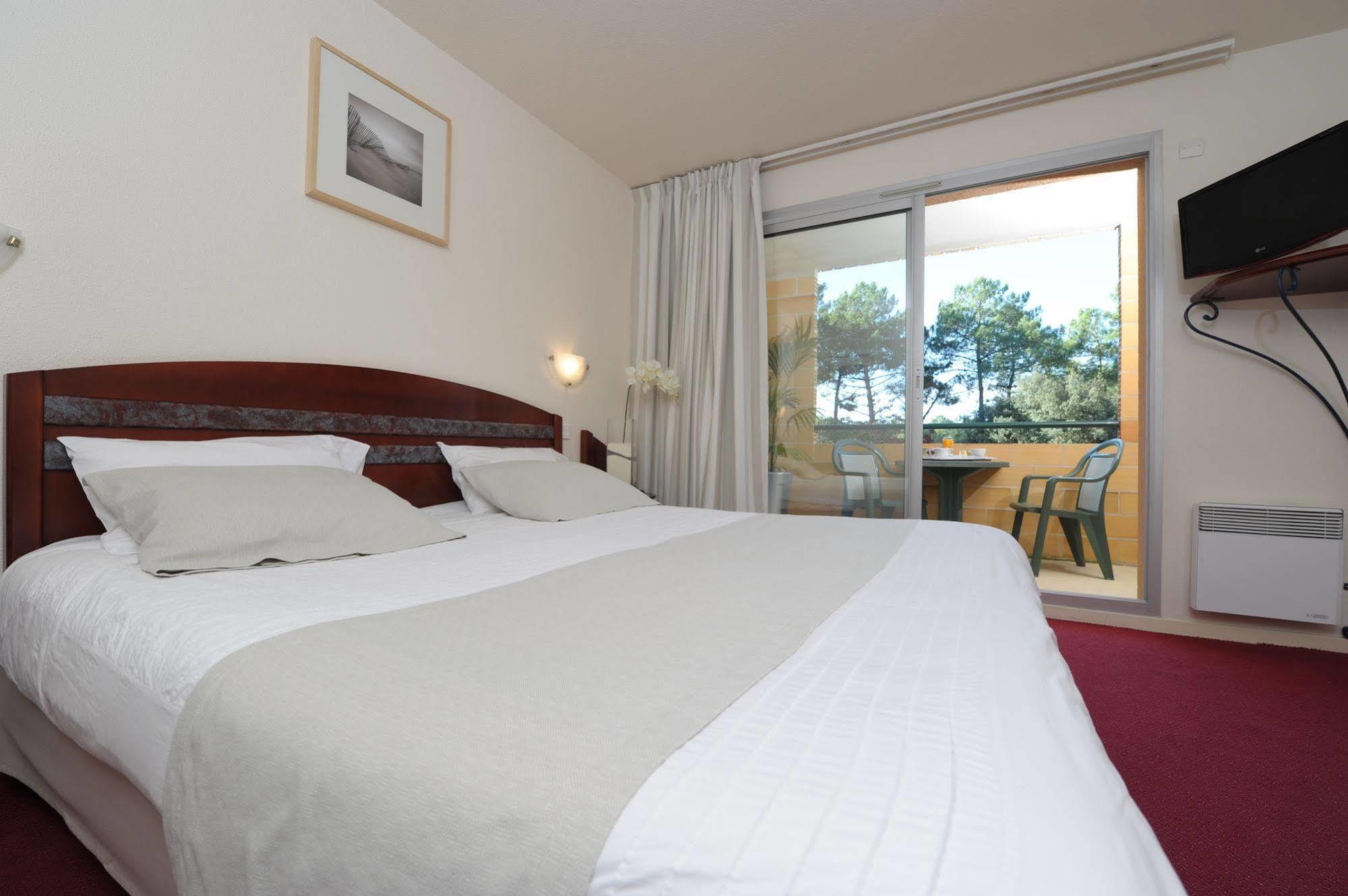 Hotel & Spa Vitalparc, The Originals Collection Lacanau Exteriör bild